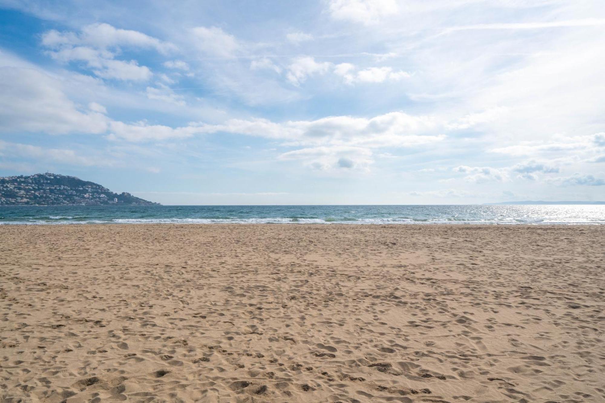 Welhomy Magnifique Appartement Santa Margarida Roses Estany Экстерьер фото